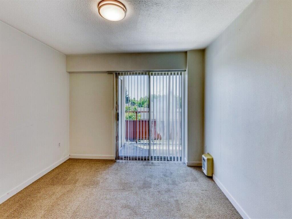 Photos and Video of Irvington Apartments in Portland, OR
